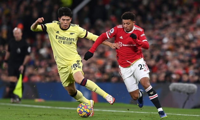 Cập nhật soi kèo Arsenal vs MU mới nhất: Tỷ lệ cược ra sao?